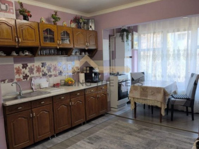 Apartament 2 camere | Decomandat | 49mpu | Etaj 1/4 | Zorilor