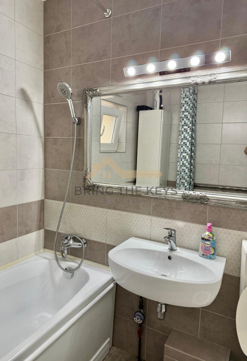 4 Camere | 80mp | Etaj Intermediar | Parcare | Zona Mol Aurel Vlaicu 