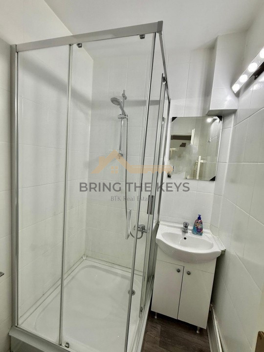 4 Camere | 80mp | Etaj Intermediar | Parcare | Zona Mol Aurel Vlaicu 