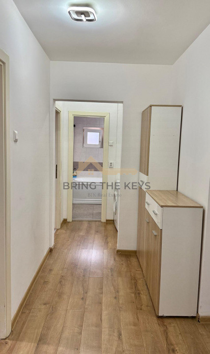 4 Camere | 80mp | Etaj Intermediar | Parcare | Zona Mol Aurel Vlaicu 